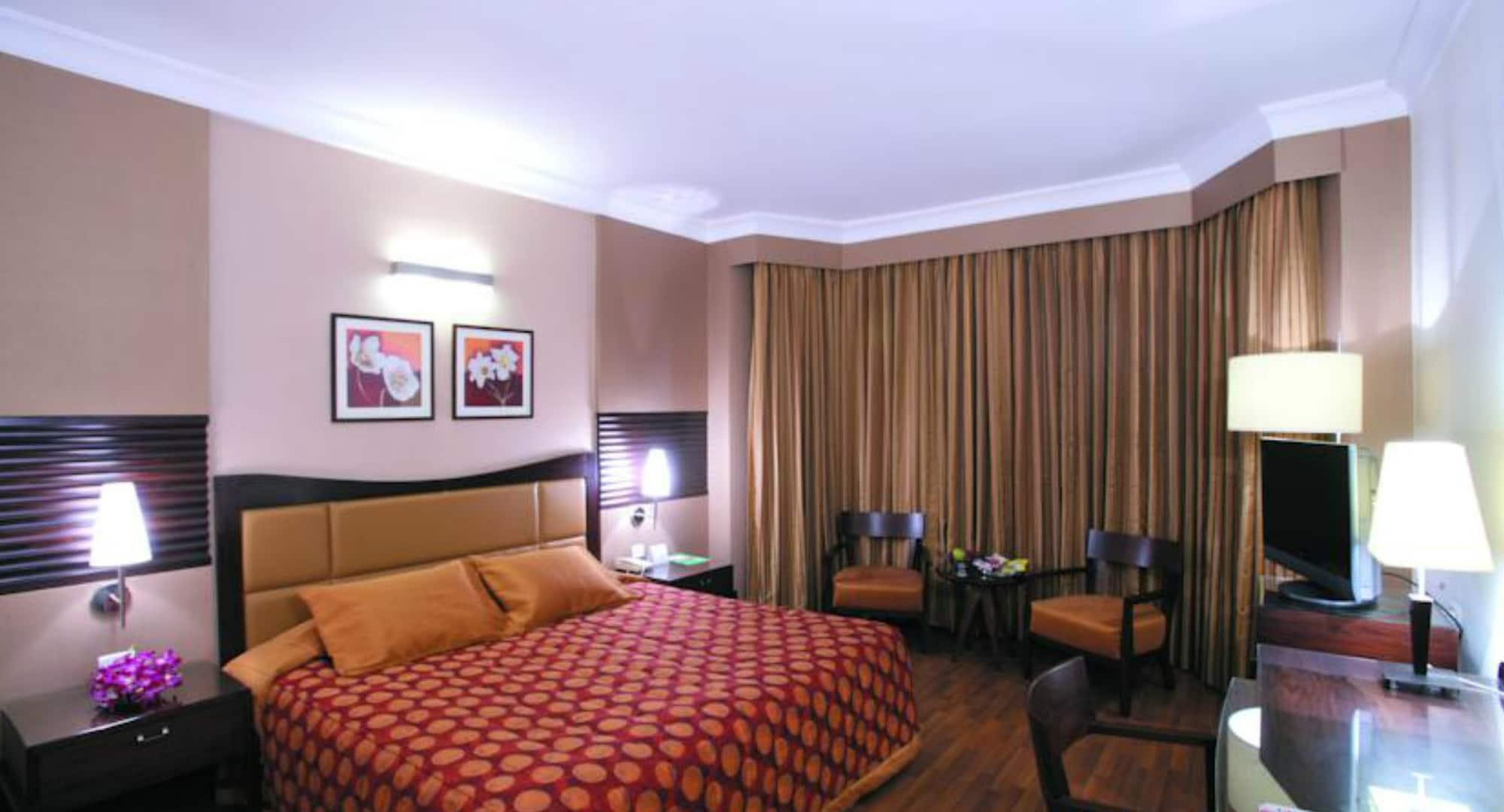 The Retreat Hotel & Convention Centre Mumbai Ruang foto